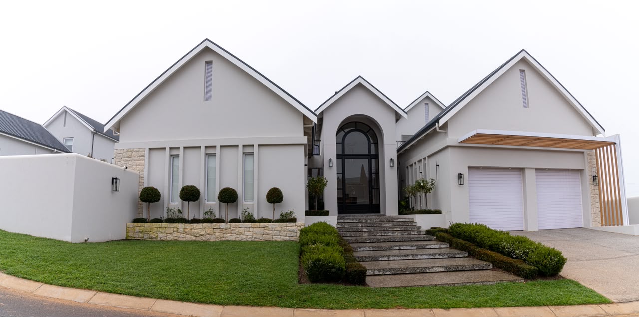 Completed estate home at Nooitgedacht, Cape Winelands